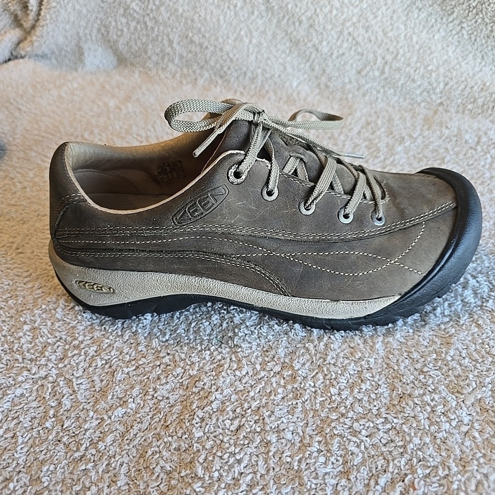 Keen Women's Brown Toyah Lace Up Trail Shoes Hiking Outdoor‎ Gorpcore Size 9.5 - Picture 2 of 13